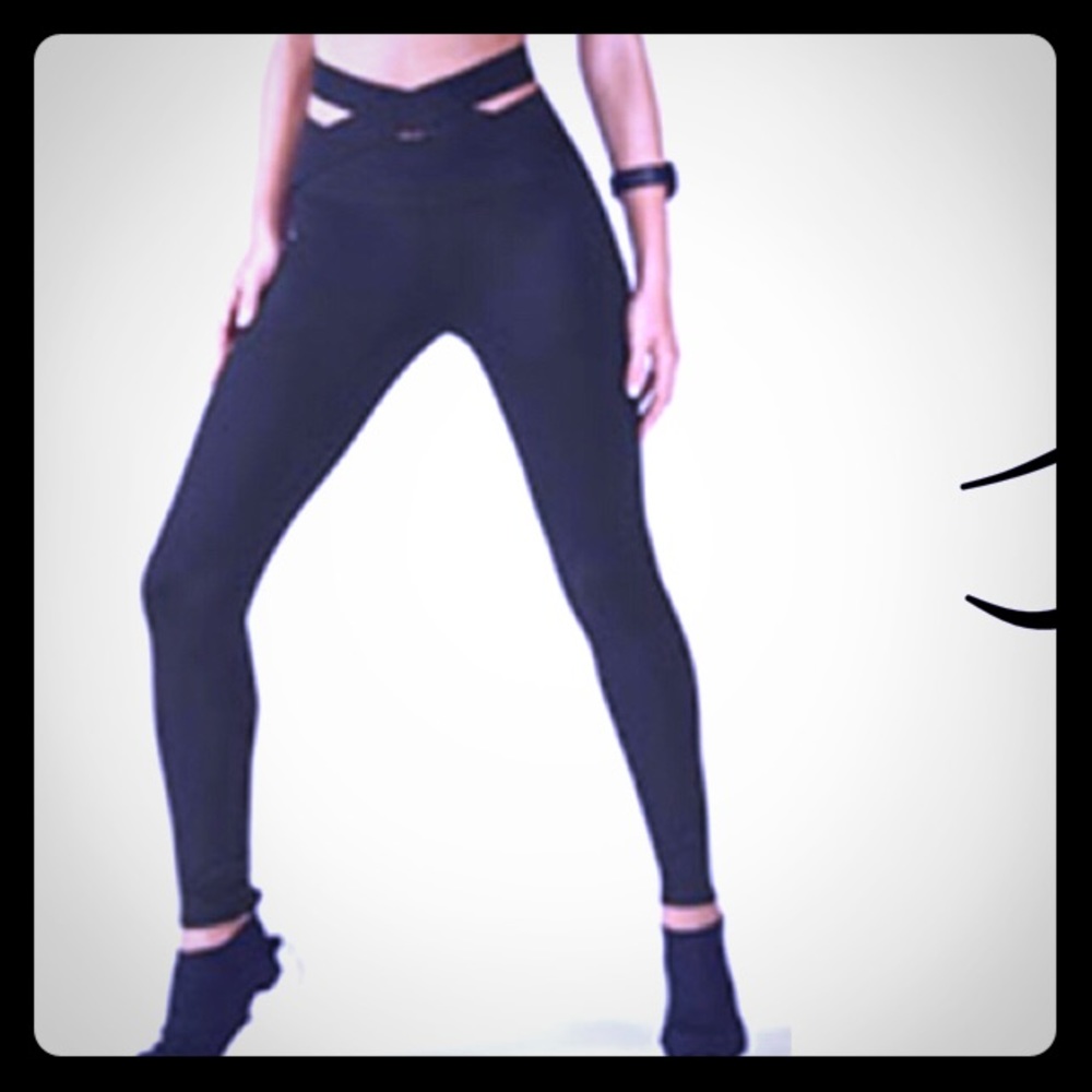 Demi Lovada Jordana legging
